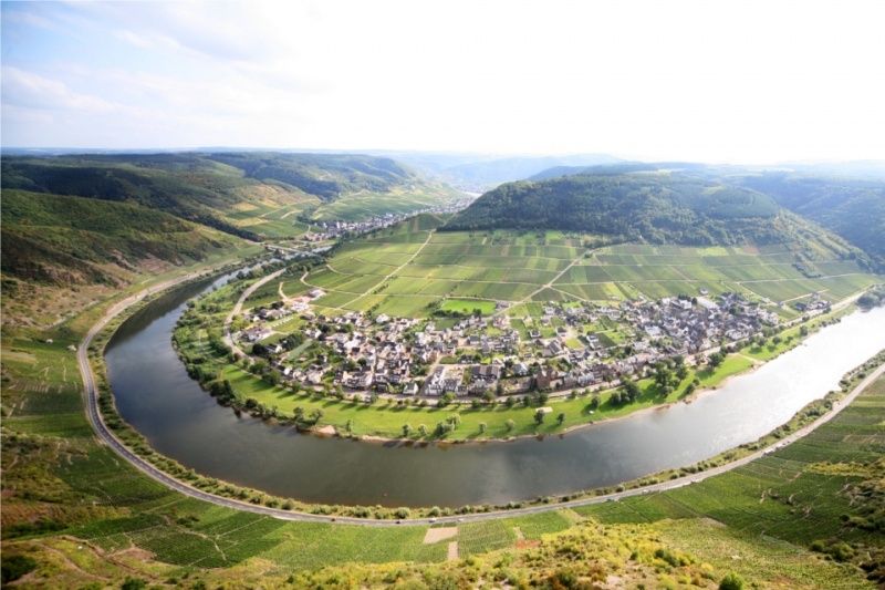 Wein- und Feriendorf Ernst