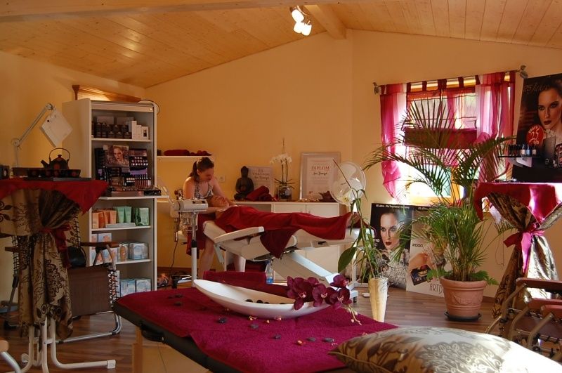 Kosmetik und Massage Lodge