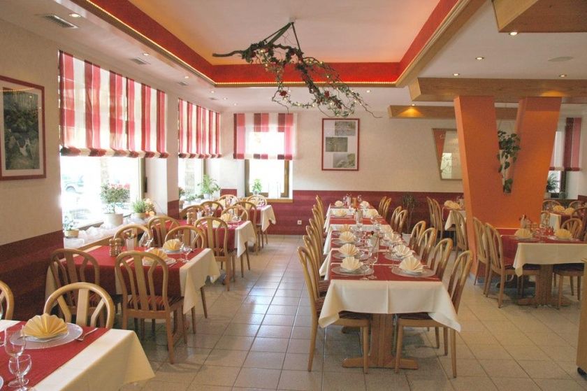 Hotel Restaurant Hauer - Bed & Bike - im Deutsch-Luxemburgischen Naturpark