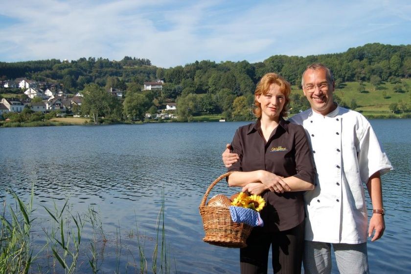 Hotel - Cafe Maarblick in der Vulkaneifel - UFERZONE14