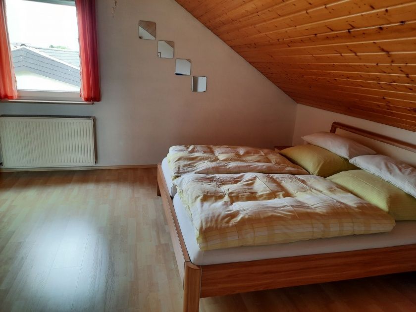 1. Schlafzimmer