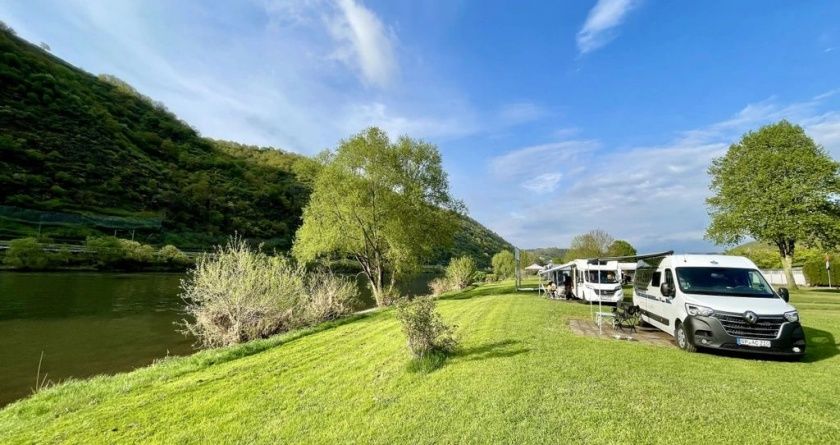 Camping Burgen - Campingplatz an der Mosel